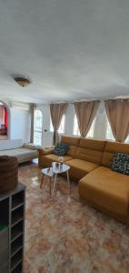 Posedenie v ubytovaní Villa Don Giovanni Fuengirola, Piscina Privada y vistas al mar y a la Montaña