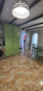Fotografia z galérie ubytovania Villa Don Giovanni Fuengirola, Piscina Privada y vistas al mar y a la Montaña v destinácii Fuengirola