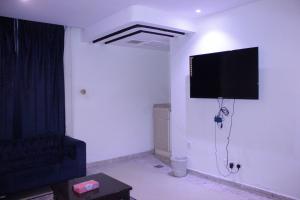 تلفاز و/أو أجهزة ترفيهية في Altamyoiz Sirved Apartments