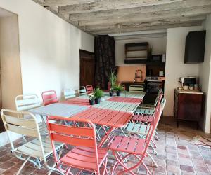 Kuchyňa alebo kuchynka v ubytovaní Ancien hôtel particulier avec patio
