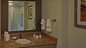 Vannituba majutusasutuses Courtyard by Marriott Providence Warwick