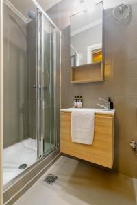 Phòng tắm tại VENETIAN WELL House by LOC HOSPITALITY