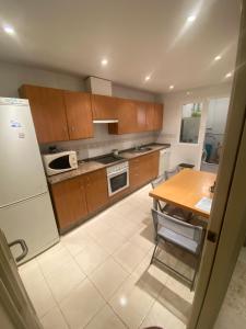 Kuchyň nebo kuchyňský kout v ubytování Apartamento guadalmina
