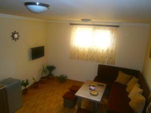 TV a/nebo společenská místnost v ubytování Aygestan Comfort Holiday Home