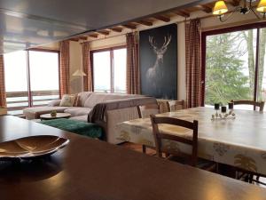 Voodi või voodid majutusasutuse Maison d'altitude avec vue panoramique à Gérardmer toas