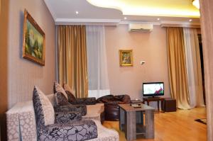 TV a/nebo společenská místnost v ubytování Bonus Hotel