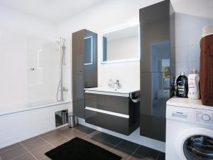 Kuchyňa alebo kuchynka v ubytovaní SKY9 Penthouse Apartments