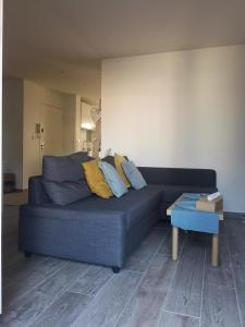 Posedenie v ubytovaní Appartement proche mer avec terrasse et jardin privatif