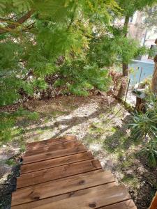 Vonkajšia záhrada v ubytovaní Appartement proche mer avec terrasse et jardin privatif