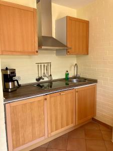Kuchyň nebo kuchyňský kout v ubytování Villa Edda - Ferienwohnung 01
