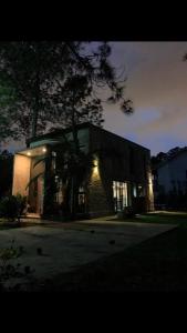 Budova, kde se prázdninový dům nachází