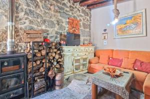 Posedenie v ubytovaní casa rural La Fragua