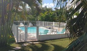 Piscina di Gîtes Mon Trésor o nelle vicinanze