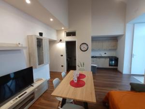 Kuchyň nebo kuchyňský kout v ubytování Suites Elifani