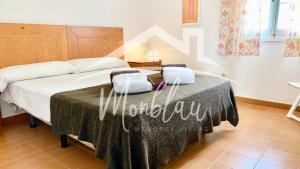 A bed or beds in a room at SA TORRETA 1