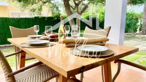 A garden outside SA TORRETA 1