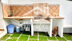 A kitchen or kitchenette at SA TORRETA 1
