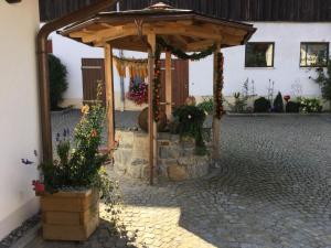Fotografie z fotogalerie ubytování Ferienwohnung am Dreiseithof v destinaci Hauzenberg
