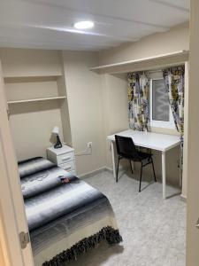 Posteľ alebo postele v izbe v ubytovaní Apartamento en Cádiz capital