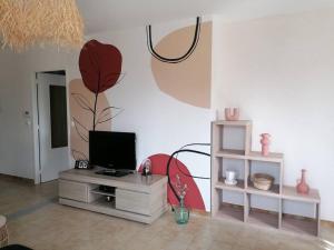 Zdjęcie z galerii obiektu Maison arborée dans le village de Megier w mieście Sabran