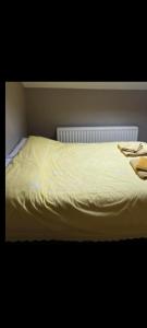 Cama ou camas em um quarto em Crolly Homes