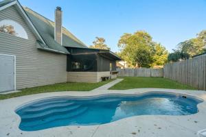 Fotografija u galeriji objekta Spacious/Convenient 4 Bedrooms with PRIVATE POOL and enclosed PATIO u gradu Savana