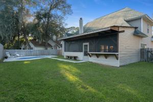 Fotografija u galeriji objekta Spacious/Convenient 4 Bedrooms with PRIVATE POOL and enclosed PATIO u gradu Savana