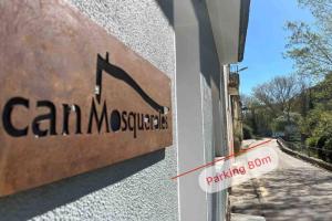 Certifikát, ocenenie alebo iný dokument vystavený v ubytovaní Can Mosqueroles casa en Castellfollit de la Roca