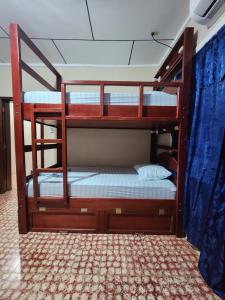 Letto o letti in una camera di Fenix Hotel & Hostel