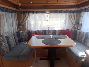 Posezení v ubytování Paradise Camp