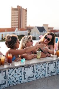 Tamu yang menginap di Elements Hotel & Shops Curaçao
