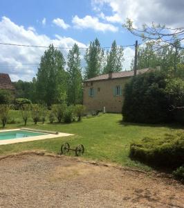 Der Swimmingpool an oder in der Nähe von Gîte La Petite Fagette