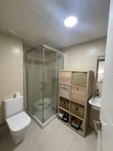 Łazienka w obiekcie BAJO GUÍA DELUXE