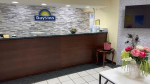 Ο χώρος του λόμπι ή της ρεσεψιόν στο Days Inn By Wyndham Lexington-Columbia