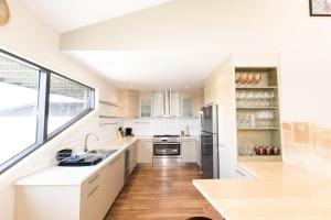Gallery image of Bogong Lakeview 1 of 19 Bogong Street in Jindabyne