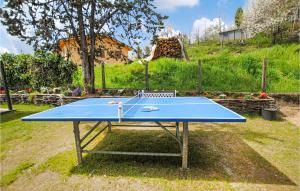 Stolní tenis v ubytování 2 Bedroom Nice Home In Pescia nebo okolí + 15 fotografií