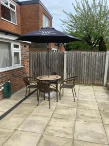 En terrasse eller udendørsområde på Greenwood