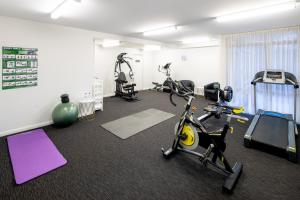 Mantra Castle Hill Sydney, an Accor Hotel的健身中心和/或健身设施