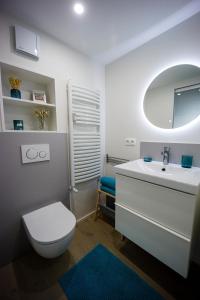 Phòng tắm tại Gîte La Petite Ourse - gîte de charme citadin
