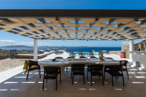 ห้องอาหารหรือที่รับประทานอาหารของ Villa Jet by Mykonos Rocks