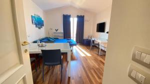 A television and/or entertainment centre at Ocean flat