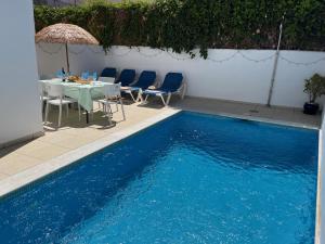 Bazén v ubytovaní Nerja Paradise Rentals - Villa Jade alebo v jeho blízkosti