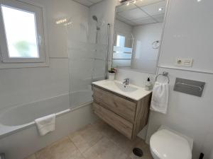 Kúpeľňa v ubytovaní Nerja Paradise Rentals - Villa Jade