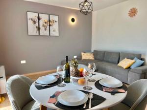Posedenie v ubytovaní Apartment in Jadranovo 43364