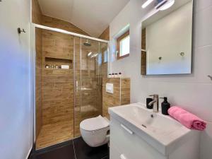 Kúpeľňa v ubytovaní Apartment in Jadranovo 43364 + 15 fotografií