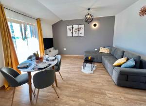 Posedenie v ubytovaní Apartment in Jadranovo 43364