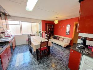 Kuchyň nebo kuchyňský kout v ubytování Full equipped and comfortable apartment with WiFi
