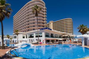 Bazén v ubytovaní Ibersol Torremolinos Beach alebo v jeho blízkosti
