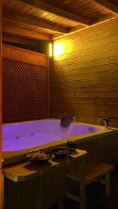 Kép Maşukiye pink house bungalow szállásáról Kartepében a galériában