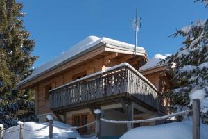 Chalet Chardon Lac v zimě
